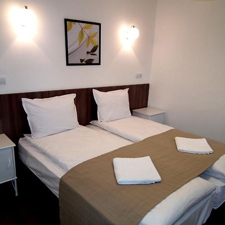 Hotel White House Veliko Tárnovo Habitación foto