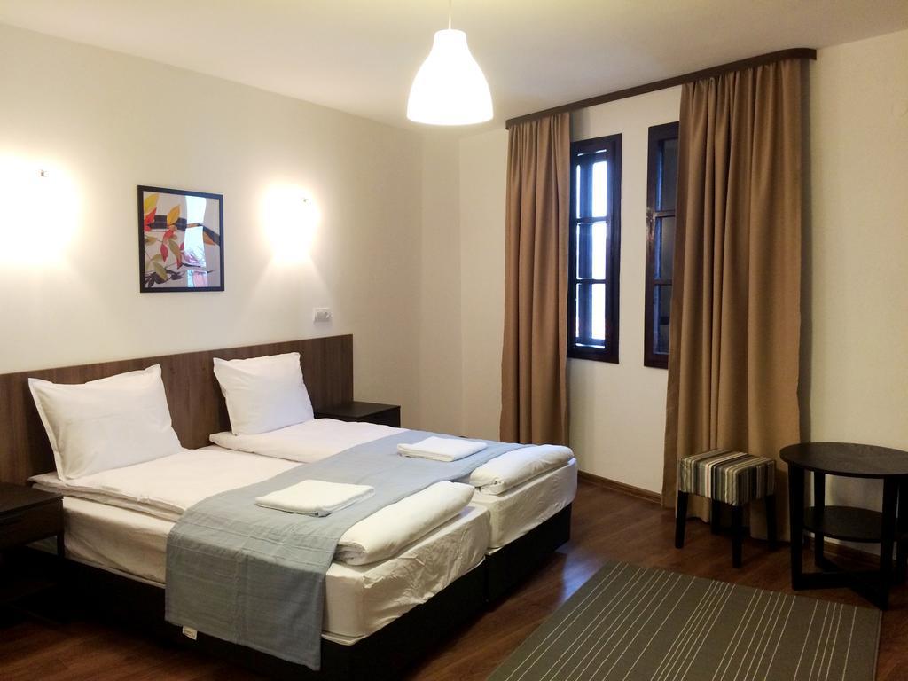 Hotel White House Veliko Tárnovo Habitación foto